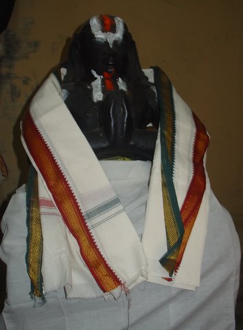 Thiruvarangathu-Amudhanar